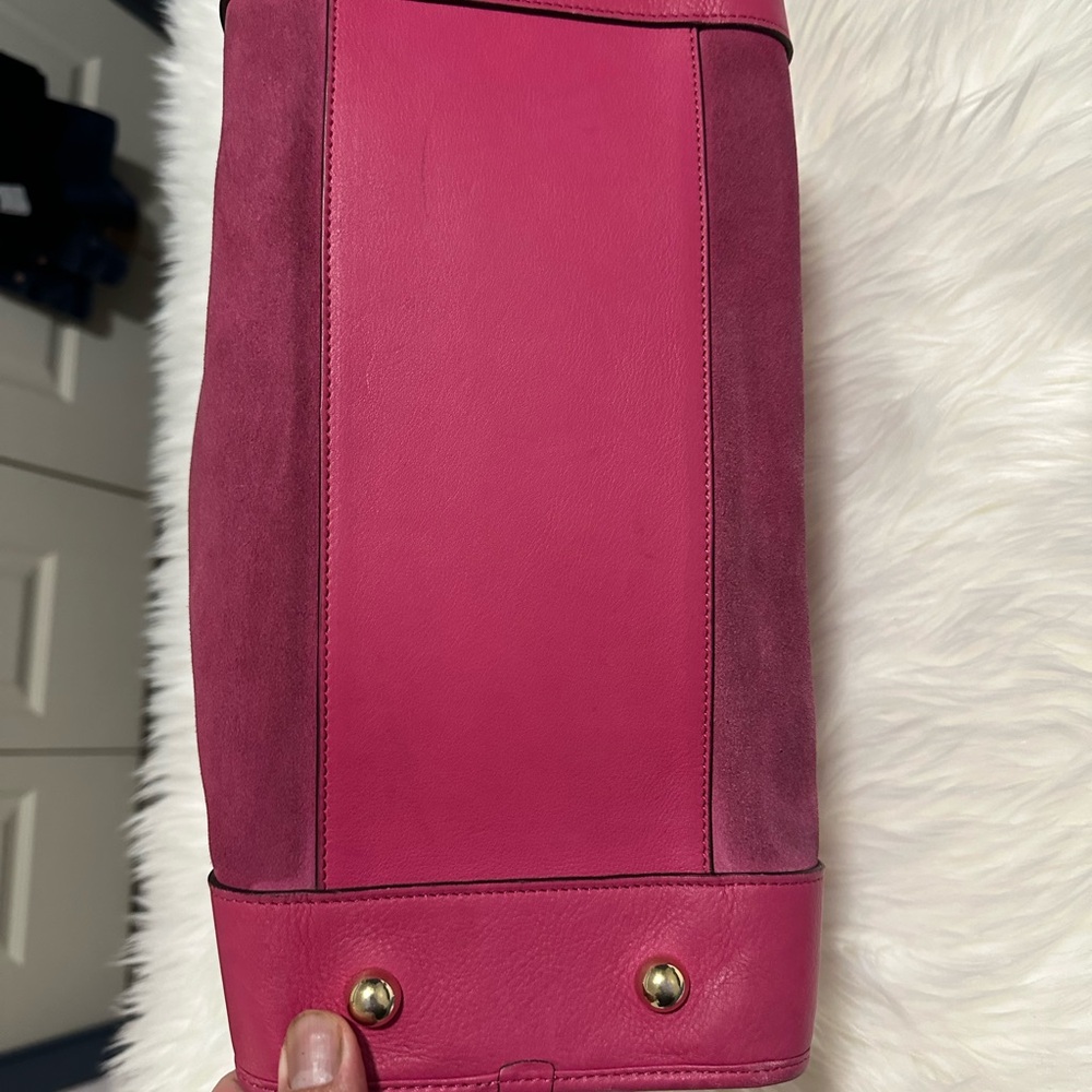 Loewe in Elegant Fuchsia Pink Suede and Leather Women's Handbag Limited Edition - Picture 5 of 15
